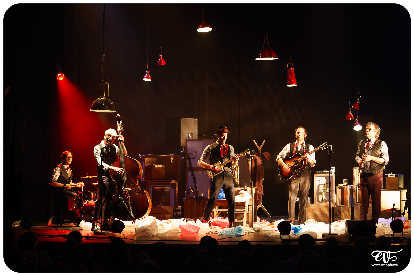 NOS COURSES FOLLES - LES FOUTEURS DE JOIE